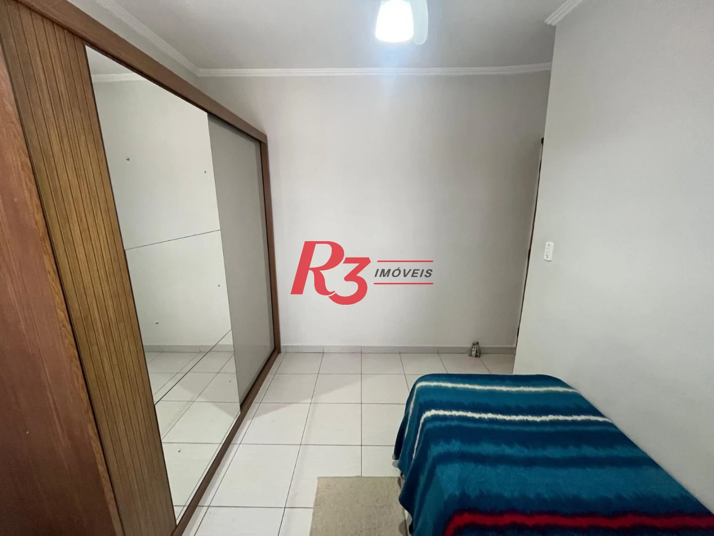 Casa com 3 dormitórios à venda, 141 m² por R$ 680.000,00 - Centro - São Vicente/SP