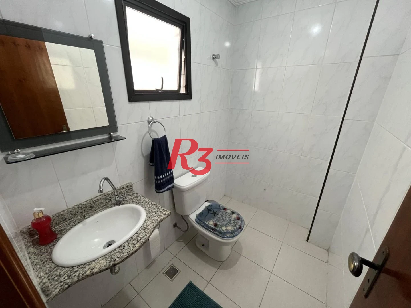 Casa com 3 dormitórios à venda, 141 m² por R$ 680.000,00 - Centro - São Vicente/SP