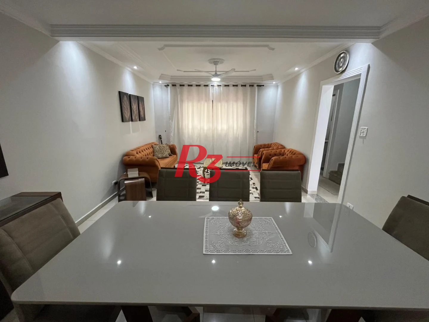 Casa com 3 dormitórios à venda, 141 m² por R$ 680.000,00 - Centro - São Vicente/SP