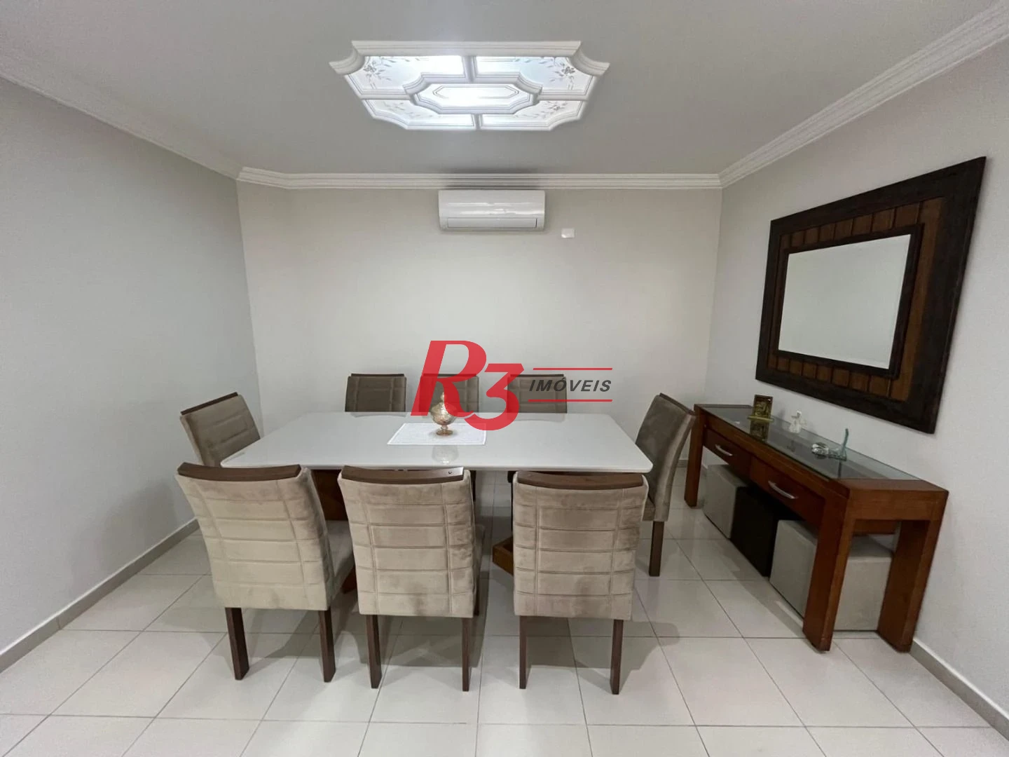 Casa com 3 dormitórios à venda, 141 m² por R$ 680.000,00 - Centro - São Vicente/SP
