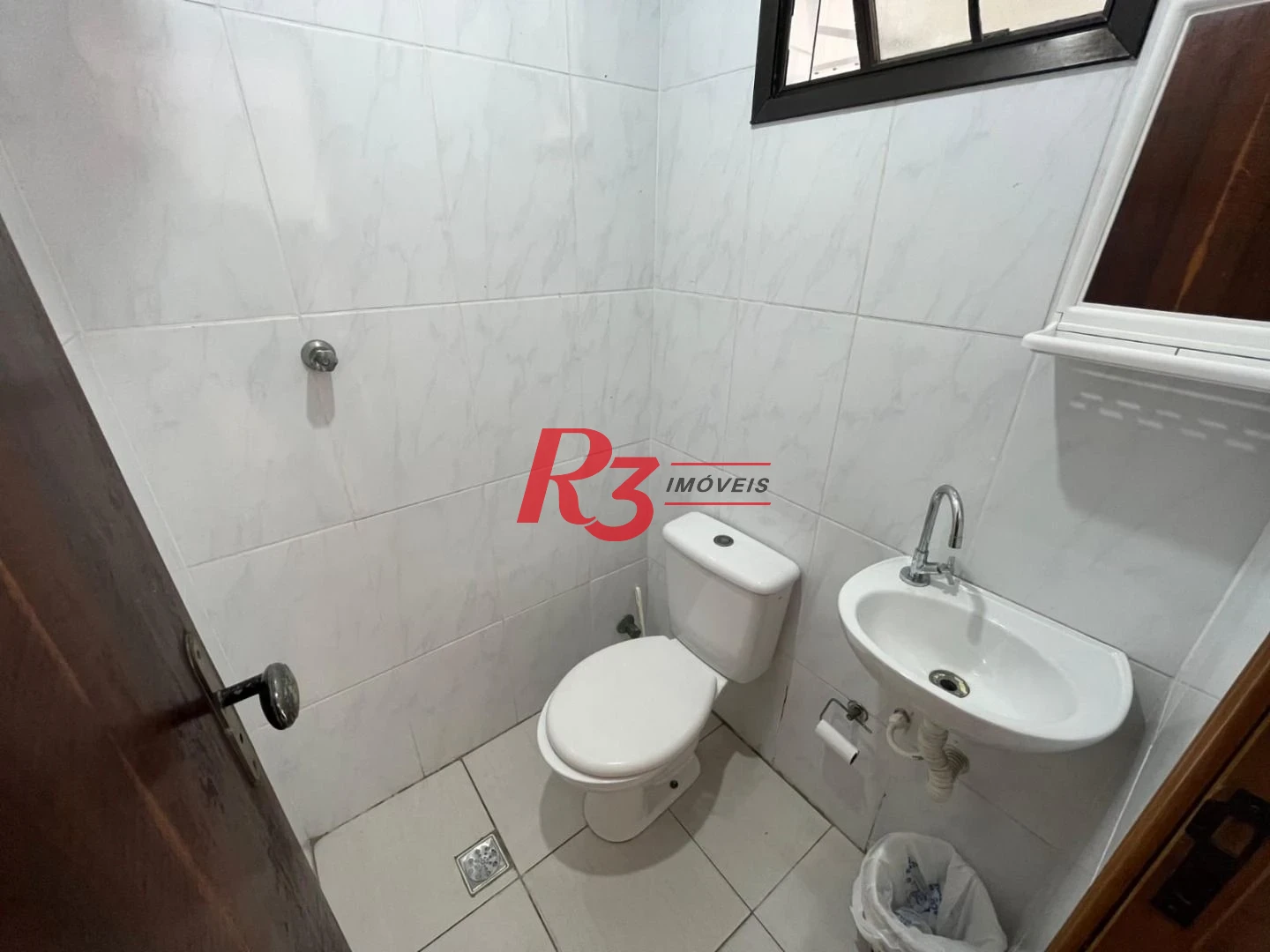 Casa com 3 dormitórios à venda, 141 m² por R$ 680.000,00 - Centro - São Vicente/SP