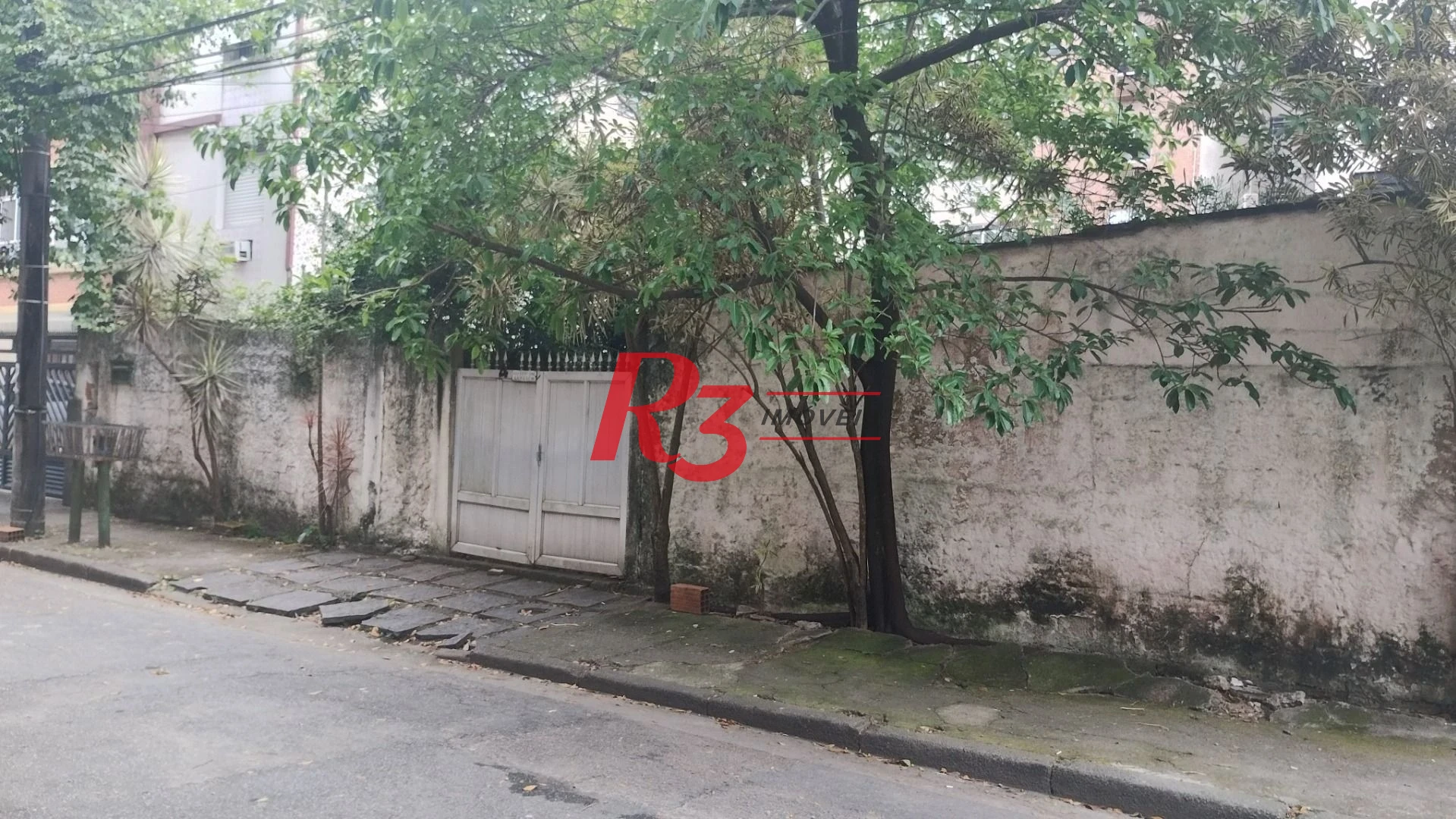 Terreno para alugar, 220 m² por R$ 10.001,00/mês - Ponta da Praia - Santos/SP
