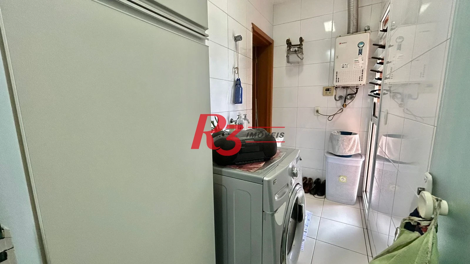 Cobertura com 3 dormitórios à venda, 183 m² por R$ 2.215.000,00 - Gonzaga - Santos/SP
