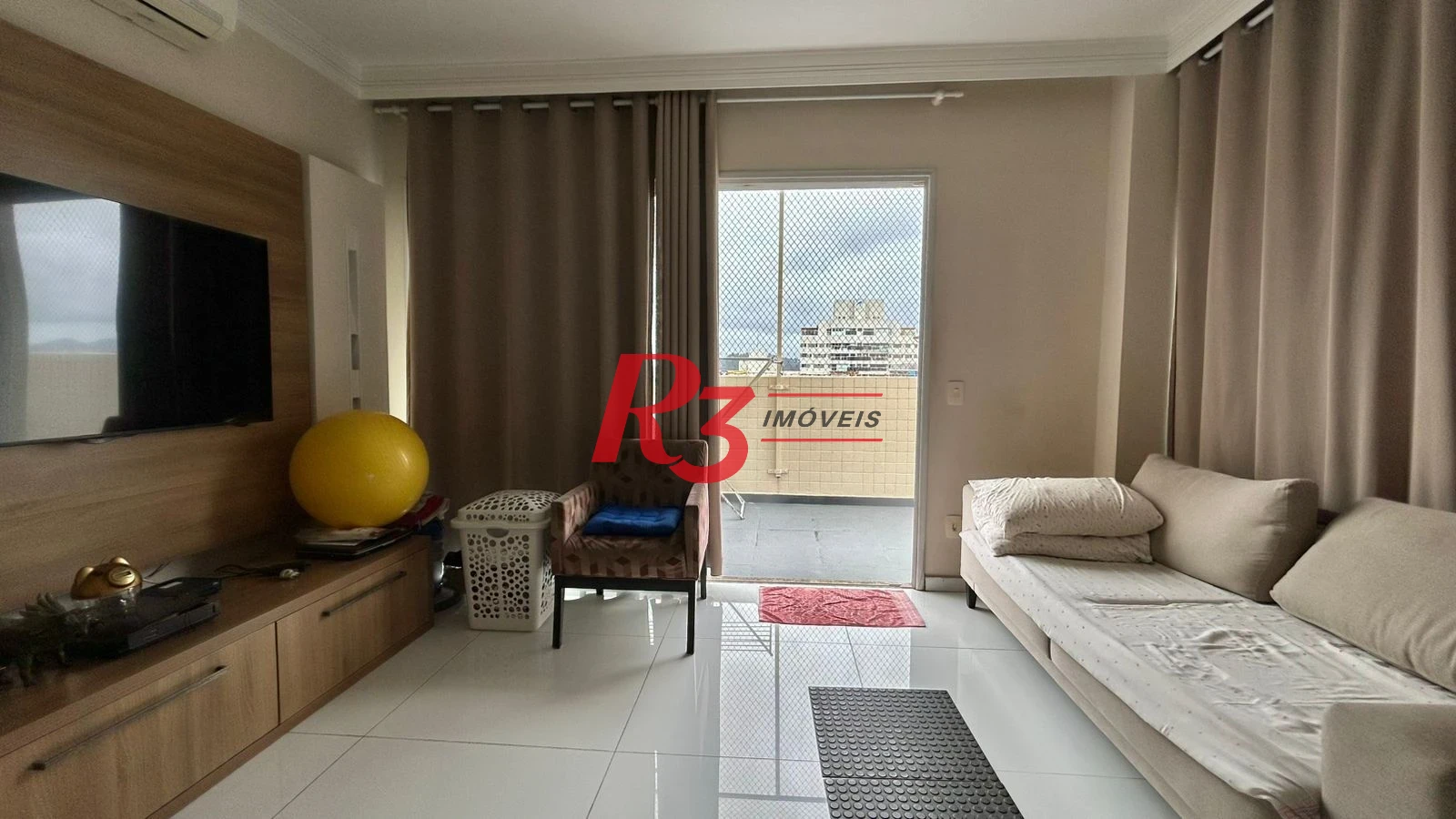 Cobertura com 3 dormitórios à venda, 183 m² por R$ 2.215.000,00 - Gonzaga - Santos/SP