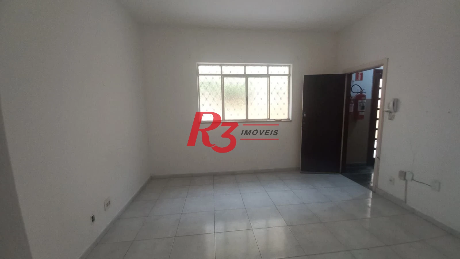 Apartamento com 2 dormitórios à venda, 74 m² por R$ 360.000,00 - Gonzaga - Santos/SP