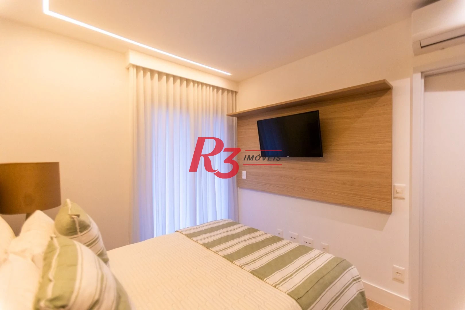 Apartamento à venda, 132 m² por R$ 2.390.000,00 - Pompéia - Santos/SP