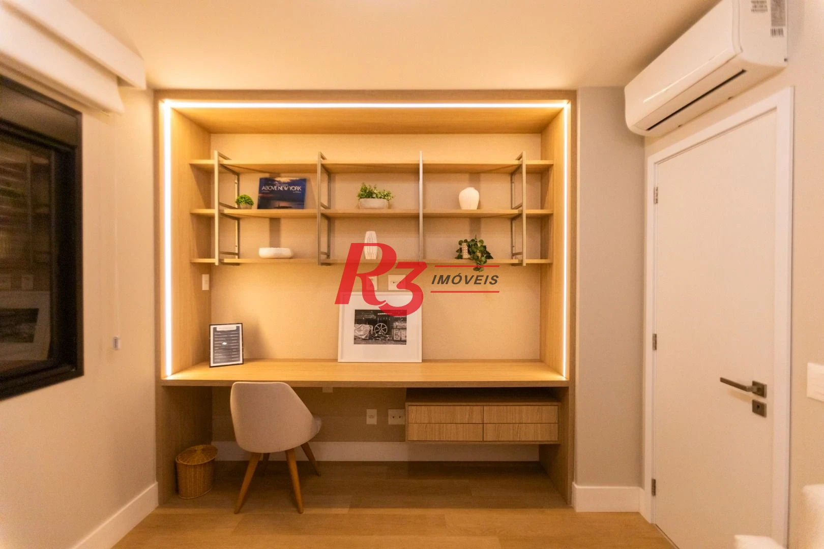 Apartamento à venda, 132 m² por R$ 2.390.000,00 - Pompéia - Santos/SP
