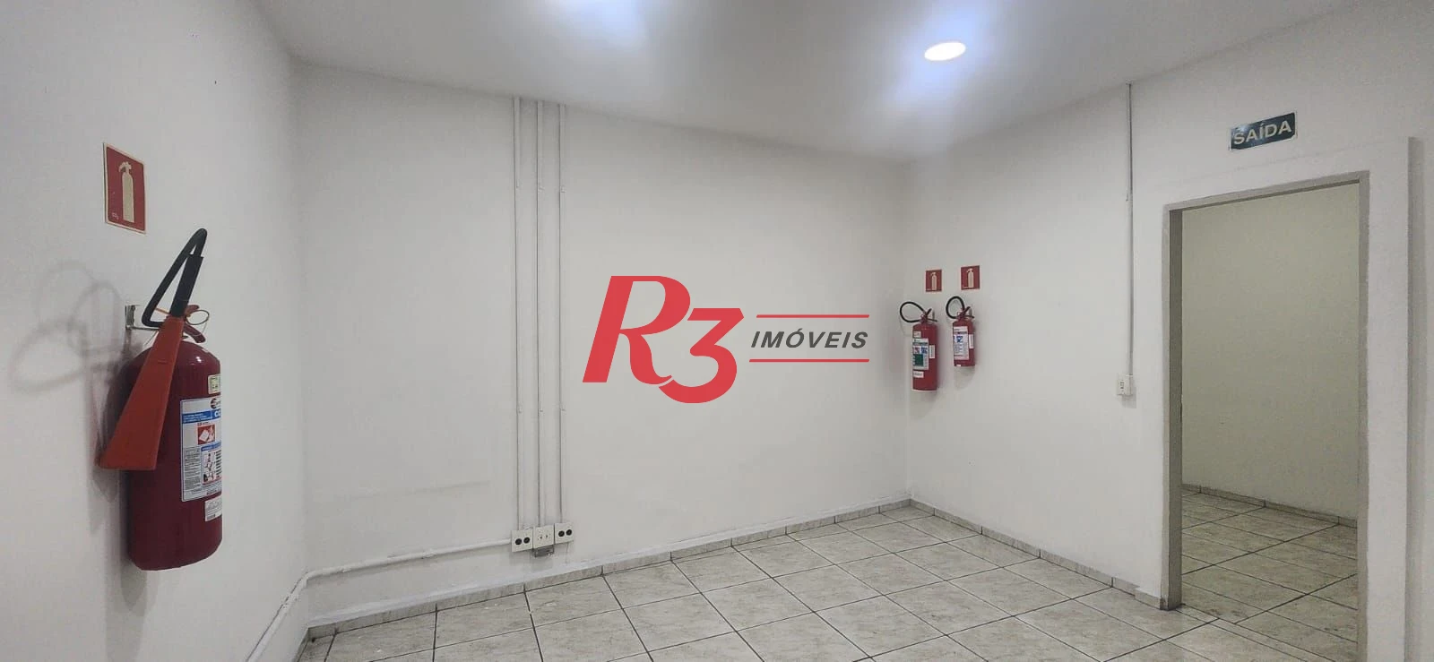 Galpão para alugar, 879 m² por R$ 35.000,01/mês - Encruzilhada - Santos/SP