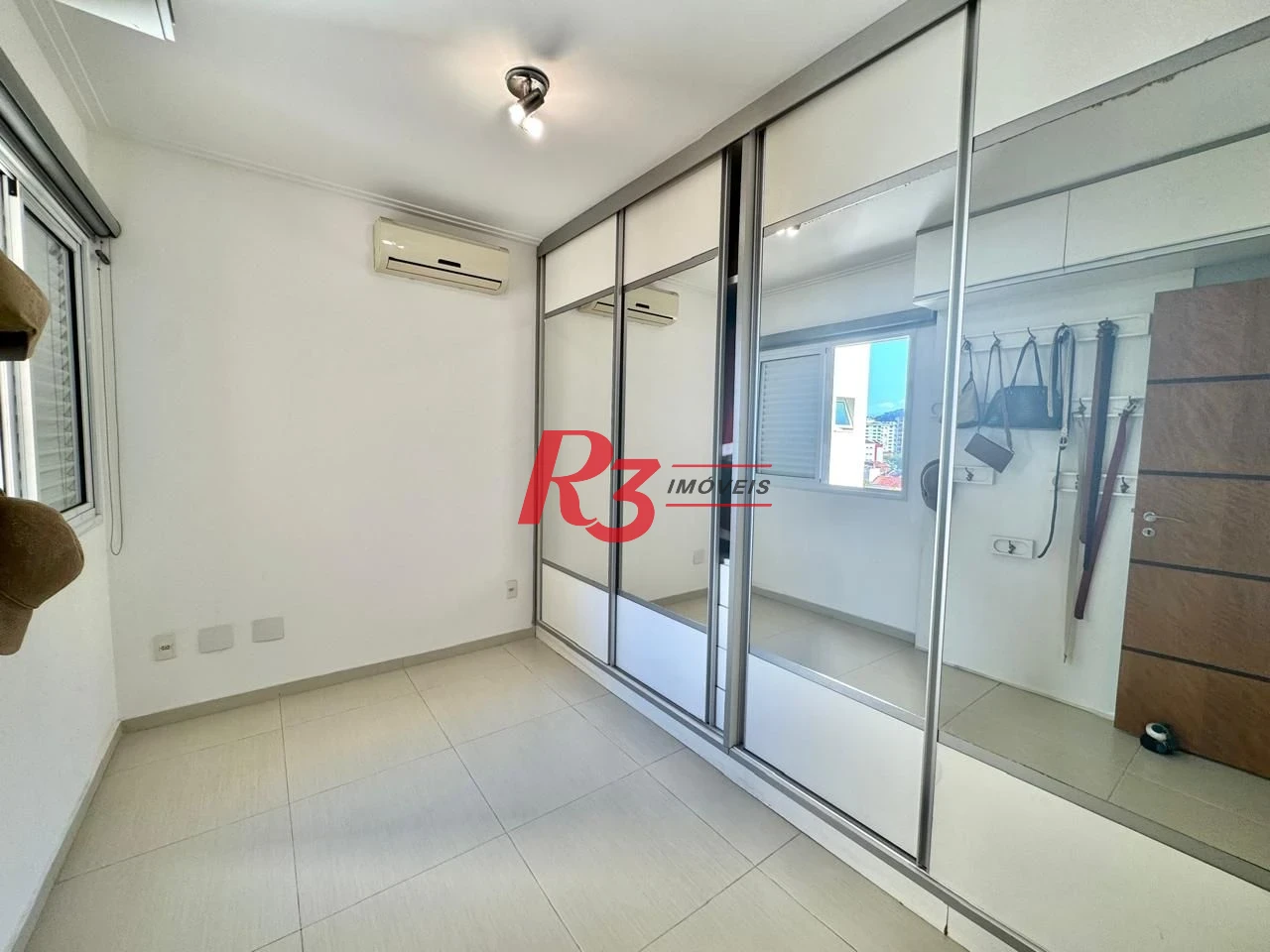 Apartamento com 3 dormitórios para alugar, 160 m² por R$ 12.000,00/mês - Gonzaga - Santos/SP