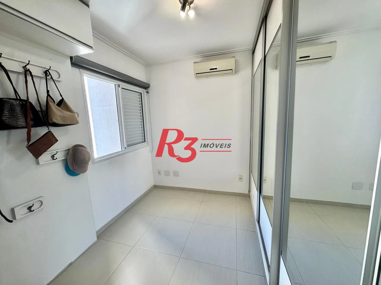 Apartamento com 3 dormitórios para alugar, 160 m² por R$ 12.000,00/mês - Gonzaga - Santos/SP