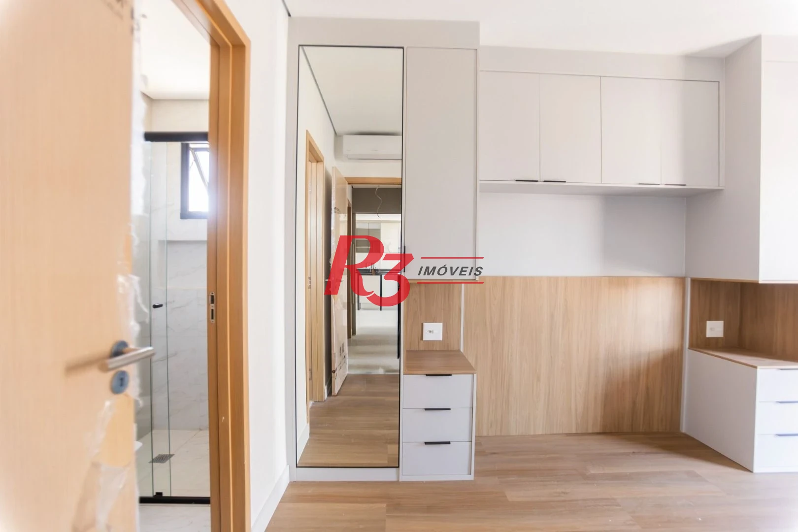 Apartamento com 2 dormitórios à venda, 65 m² por R$ 1.150.000,00 - Ponta da Praia - Santos/SP