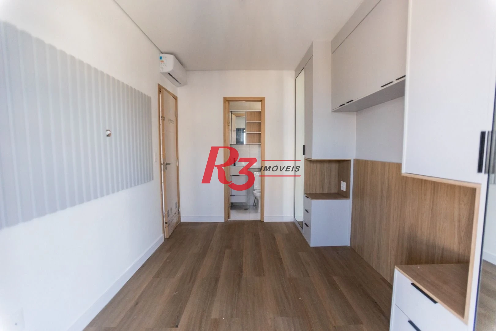 Apartamento com 2 dormitórios à venda, 65 m² por R$ 1.150.000,00 - Ponta da Praia - Santos/SP