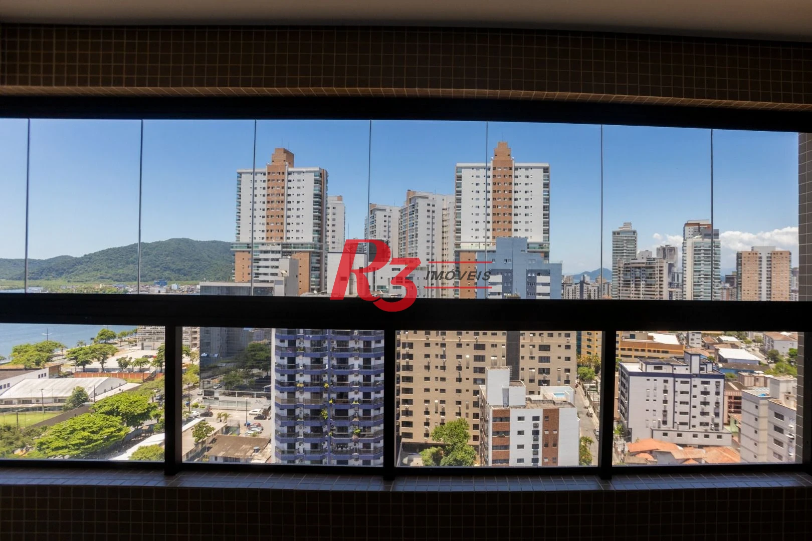 Apartamento com 2 dormitórios à venda, 65 m² por R$ 1.150.000,00 - Ponta da Praia - Santos/SP