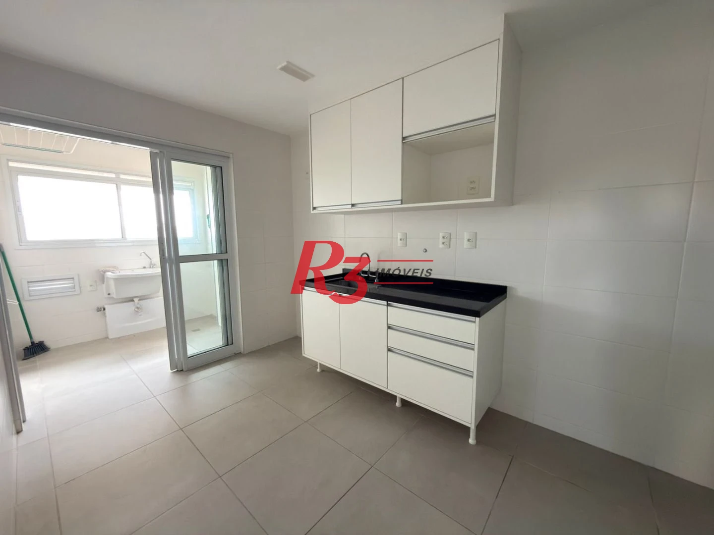 Apartamento para alugar, 143 m² por R$ 12.500,08/mês - Boqueirão - Santos/SP