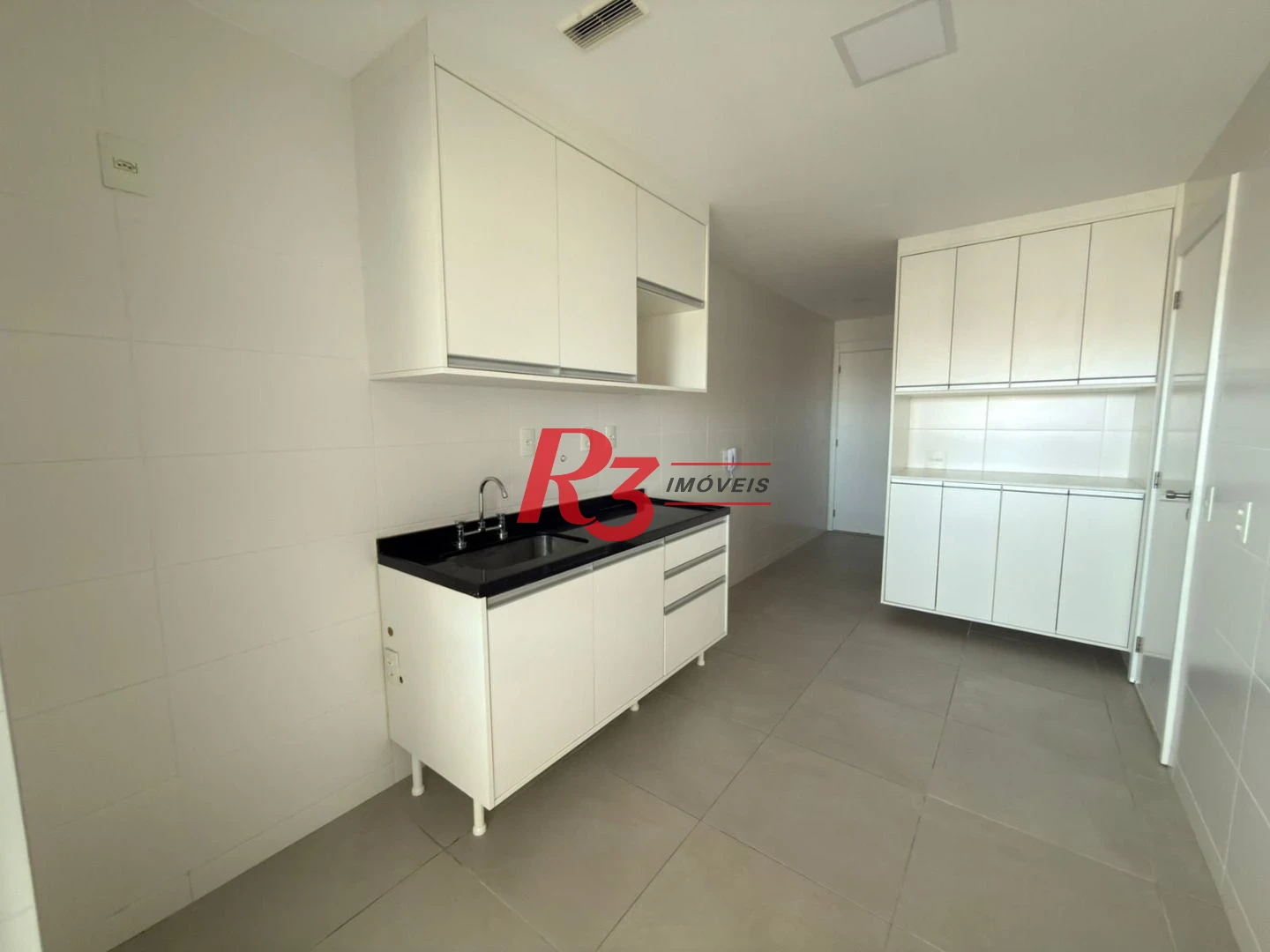 Apartamento para alugar, 143 m² por R$ 12.500,08/mês - Boqueirão - Santos/SP