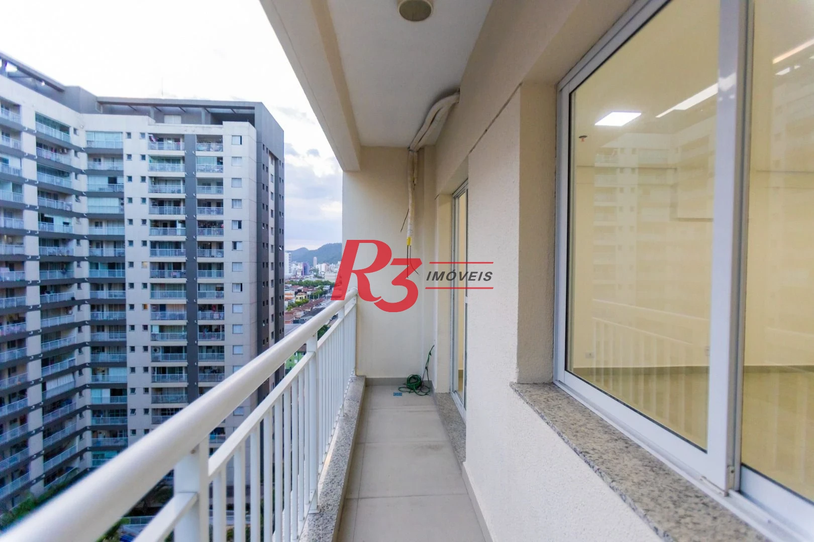 Sala para alugar, 42 m² por R$ 3.000,00/mês - Vila Matias - Santos/SP