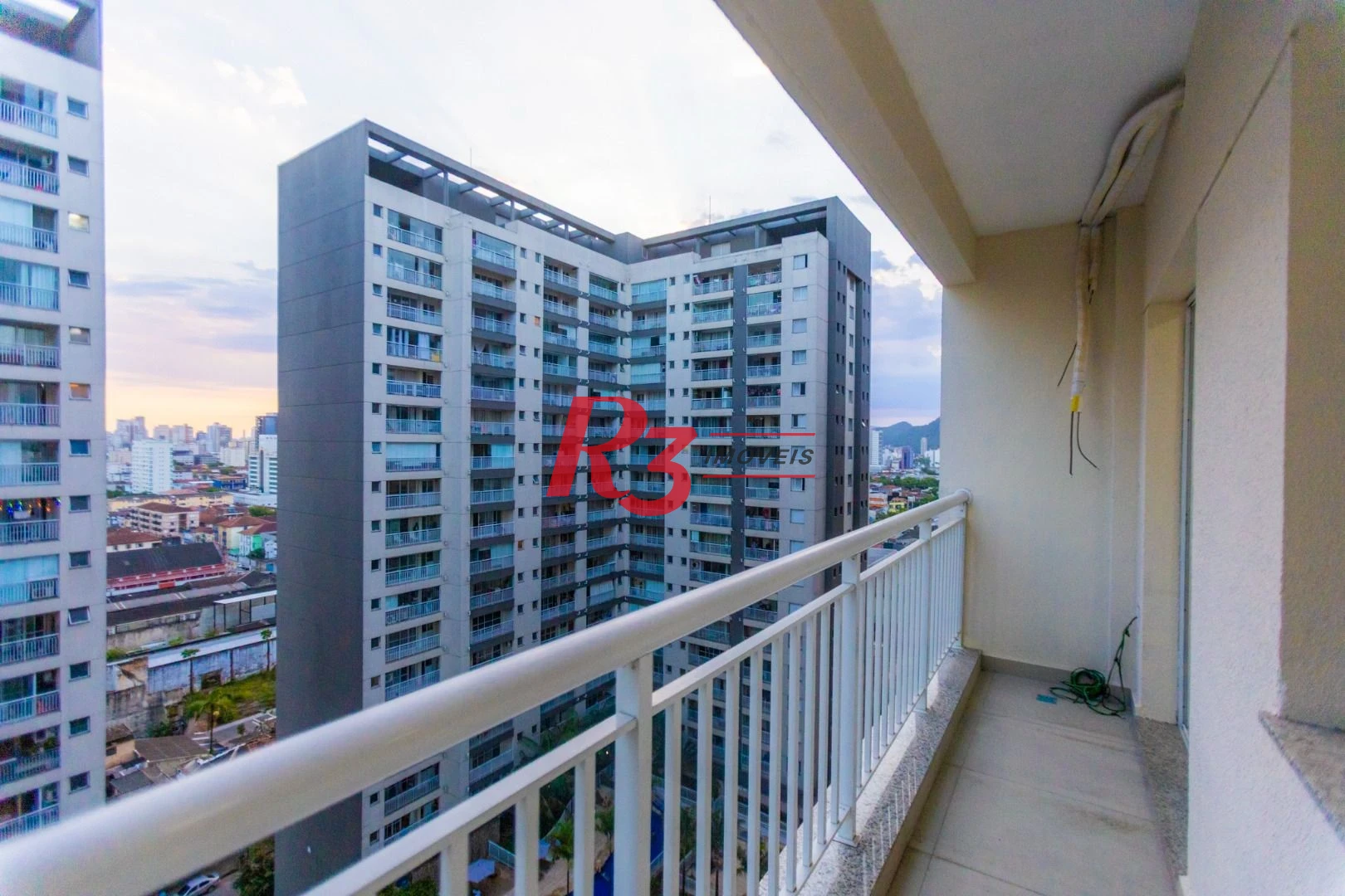 Sala para alugar, 42 m² por R$ 3.000,00/mês - Vila Matias - Santos/SP