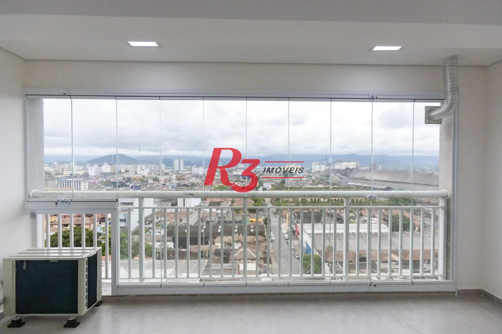 Sala à venda, 42 m² por R$ 370.000,00 - Vila Matias - Santos/SP