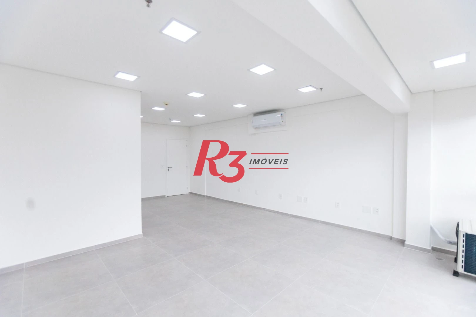 Sala à venda, 42 m² por R$ 370.000,00 - Vila Matias - Santos/SP