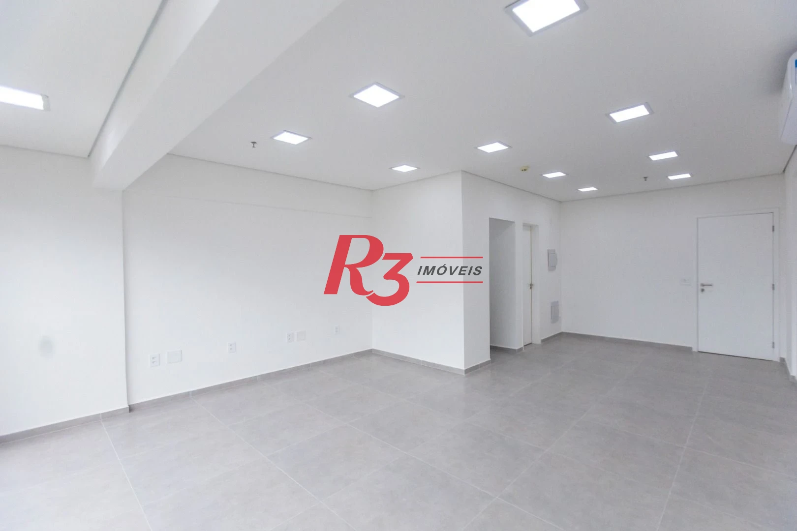 Sala à venda, 42 m² por R$ 370.000,00 - Vila Matias - Santos/SP