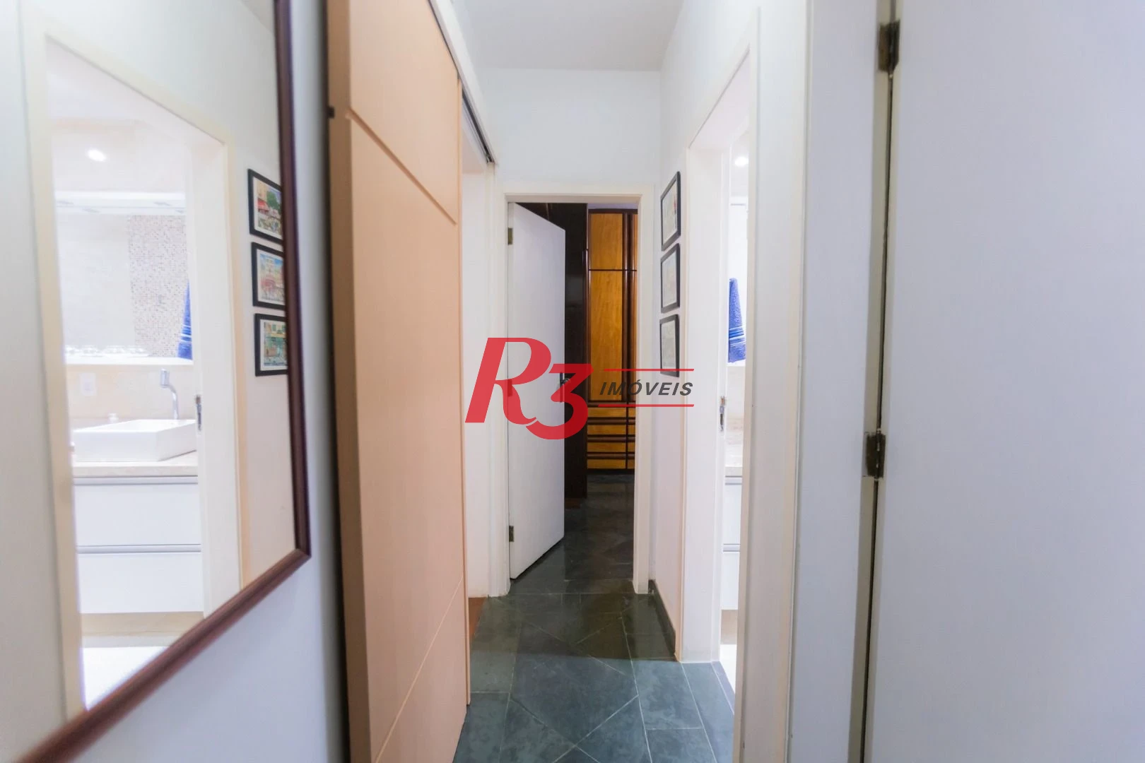 Apartamento com 3 dormitórios à venda, 169 m² por R$ 990.000,00 - Boqueirão - Santos/SP