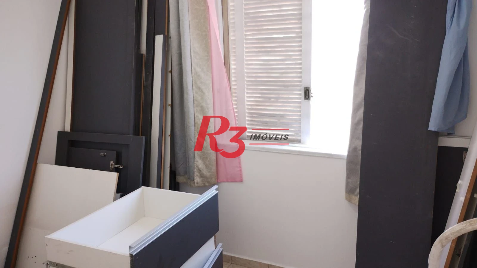 Apartamento com 3 dormitórios à venda, 107 m² por R$ 410.000,00 - Centro - São Vicente/SP