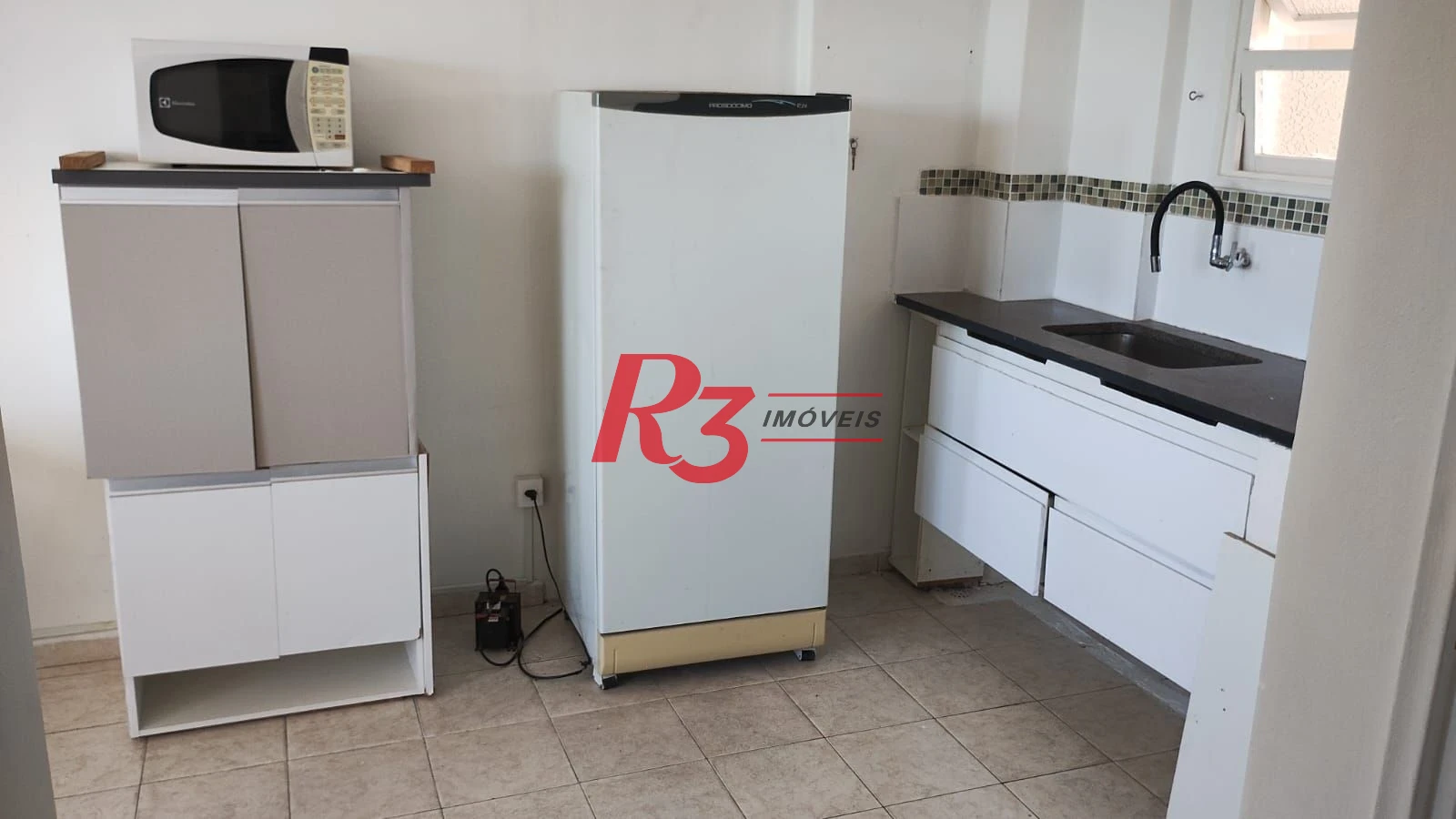 Apartamento com 3 dormitórios à venda, 107 m² por R$ 410.000,00 - Centro - São Vicente/SP