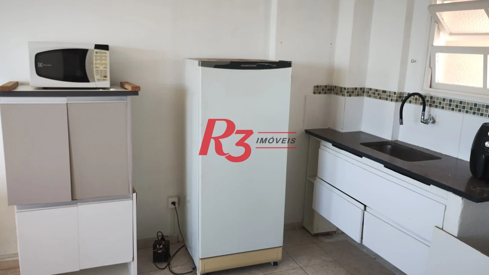Apartamento com 3 dormitórios à venda, 107 m² por R$ 410.000,00 - Centro - São Vicente/SP
