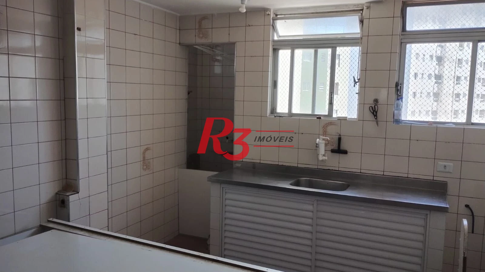 Apartamento com 3 dormitórios à venda, 107 m² por R$ 410.000,00 - Centro - São Vicente/SP