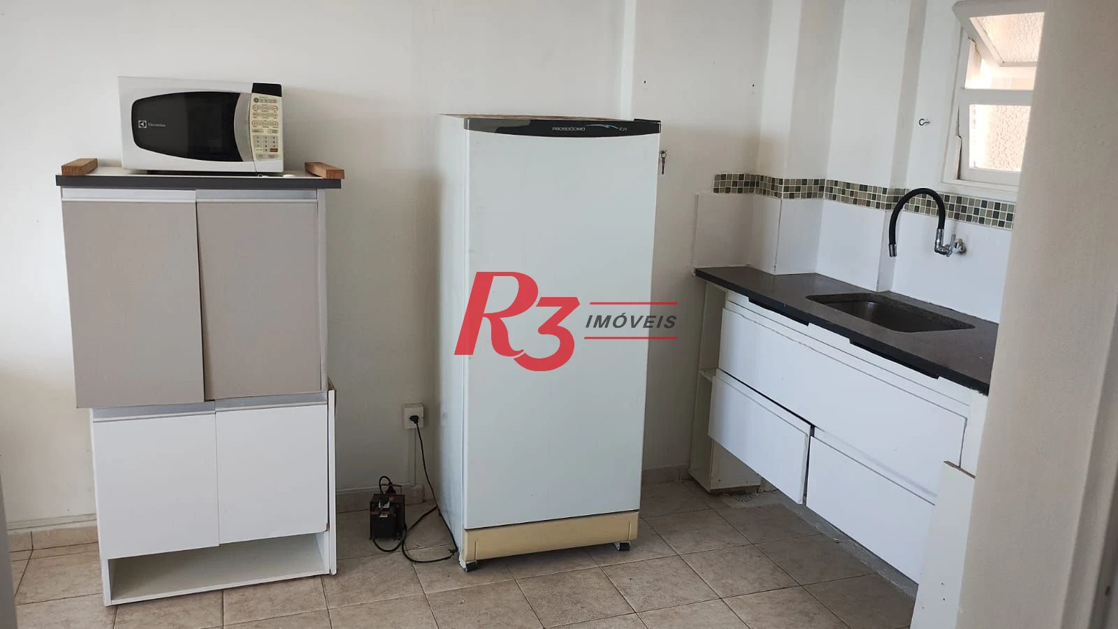 Apartamento com 3 dormitórios à venda, 107 m² por R$ 410.000,00 - Centro - São Vicente/SP