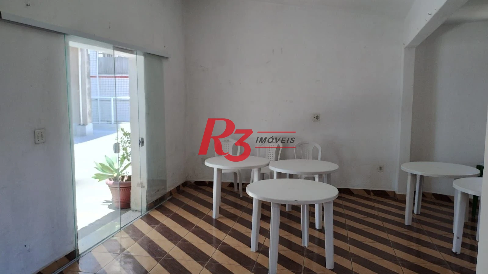 Apartamento com 3 dormitórios à venda, 107 m² por R$ 410.000,00 - Centro - São Vicente/SP