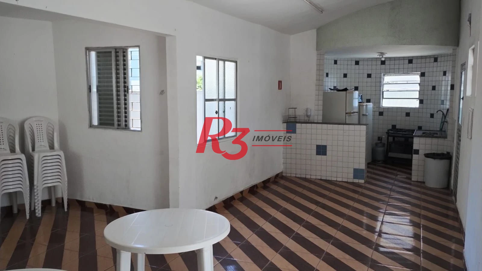 Apartamento com 3 dormitórios à venda, 107 m² por R$ 410.000,00 - Centro - São Vicente/SP