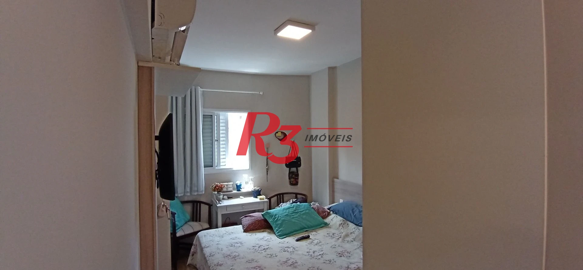 Apartamento com 2 dormitórios à venda, 69 m² por R$ 960.000,00 - Boqueirão - Santos/SP