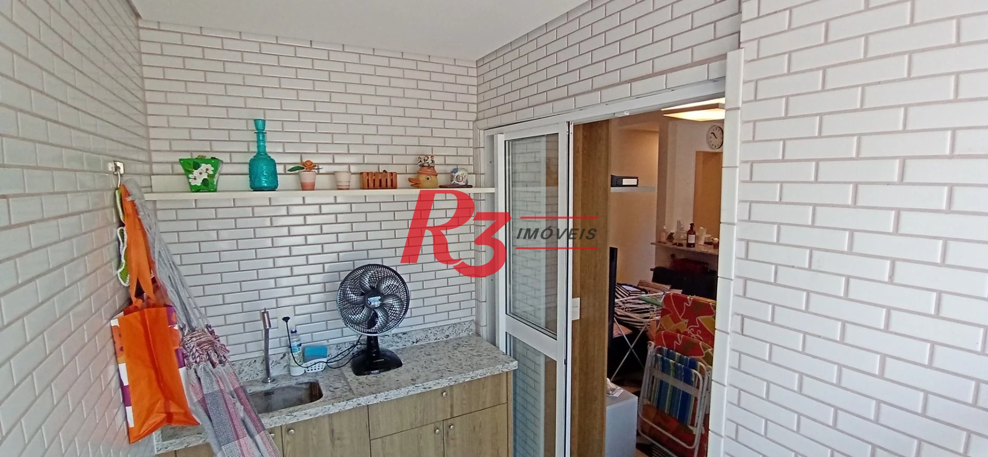 Apartamento com 2 dormitórios à venda, 69 m² por R$ 960.000,00 - Boqueirão - Santos/SP