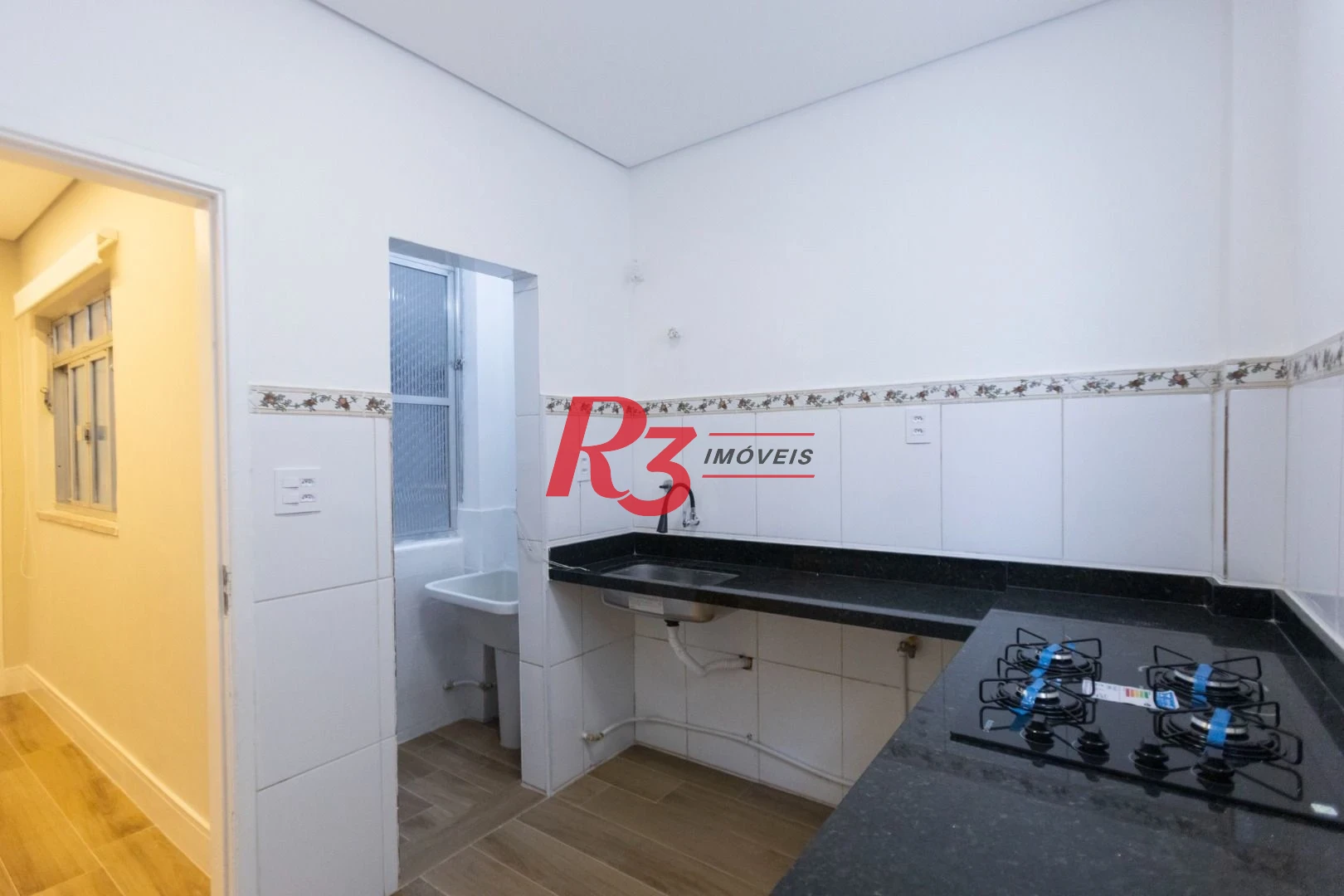 Apartamento com 2 dormitórios à venda, 55 m² por R$ 455.800,00 - Boqueirão - Santos/SP