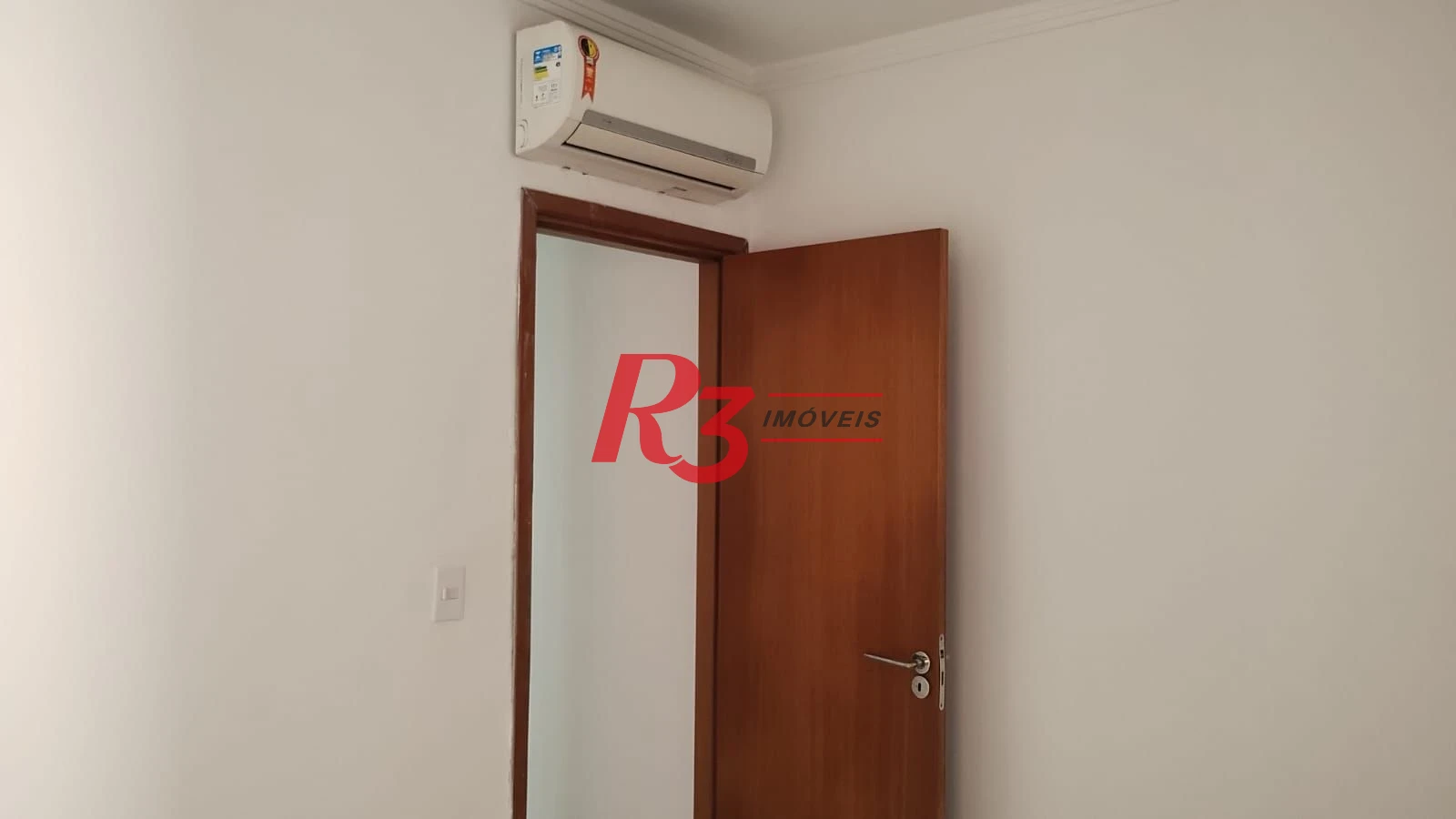 Apartamento com 1 dormitório à venda, 36 m² por R$ 330.000,00 - José Menino - Santos/SP