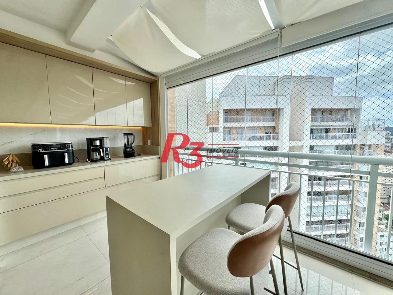 Cobertura com 5 dormitórios à venda, 265 m² por R$ 3.299.000,00 - Gonzaga - Santos/SP