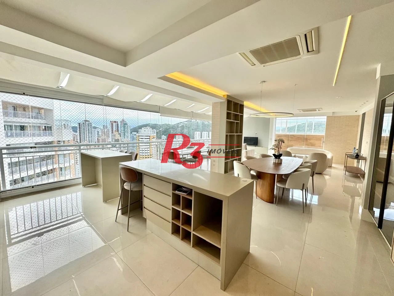 Cobertura com 5 dormitórios à venda, 265 m² por R$ 3.299.000,00 - Gonzaga - Santos/SP