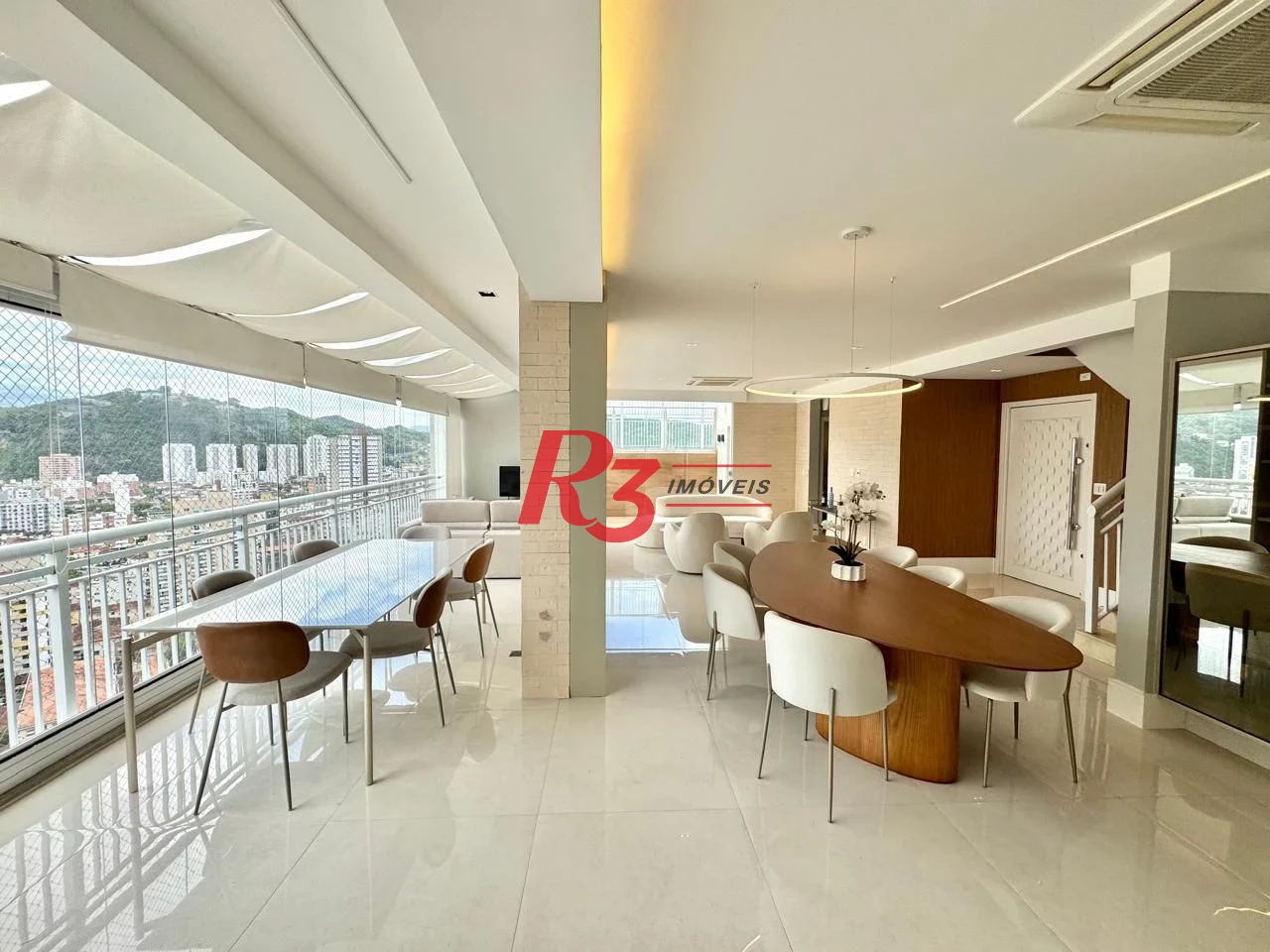 Cobertura com 5 dormitórios à venda, 265 m² por R$ 3.299.000,00 - Gonzaga - Santos/SP