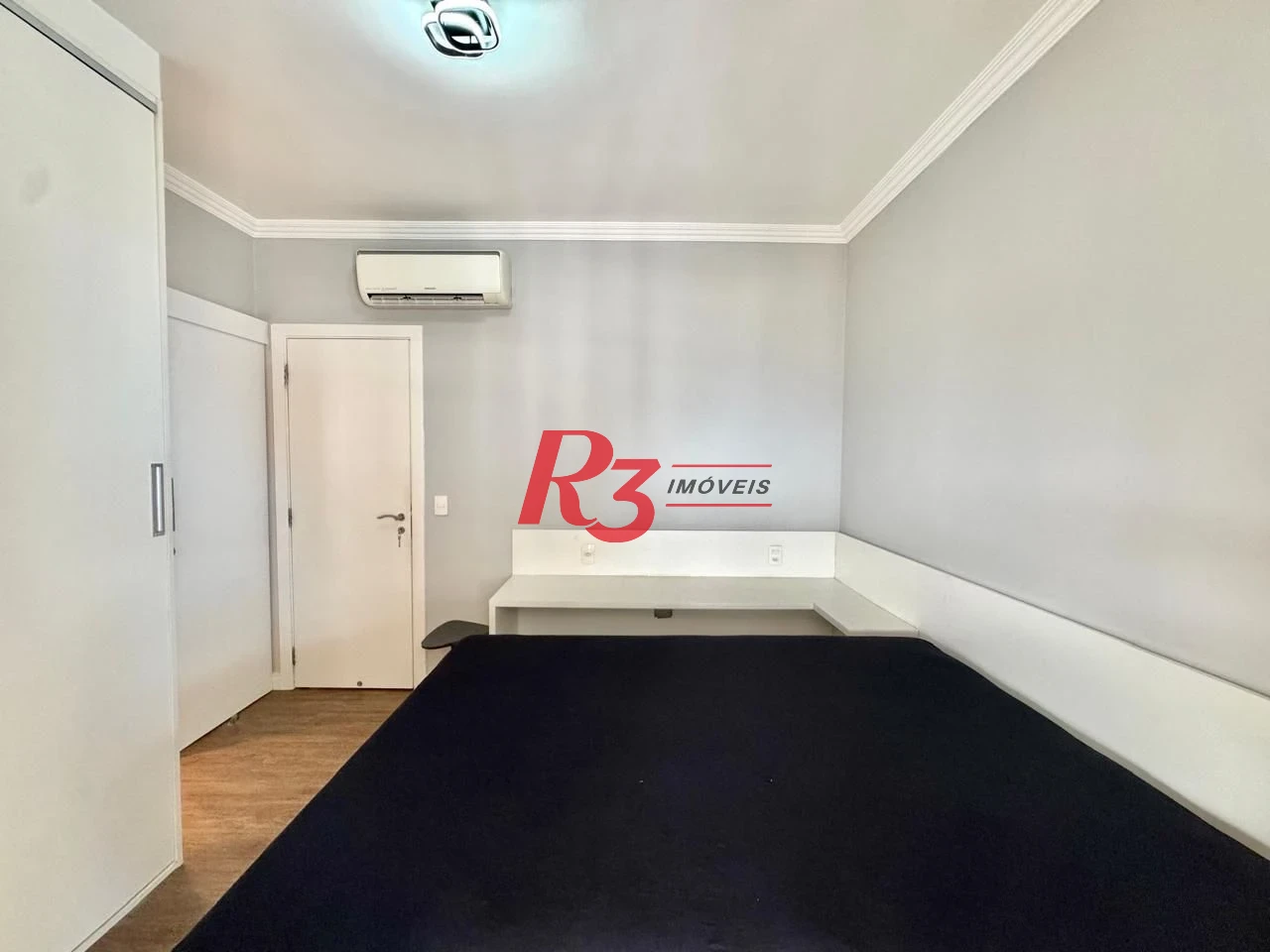 Cobertura com 5 dormitórios à venda, 265 m² por R$ 3.299.000,00 - Gonzaga - Santos/SP
