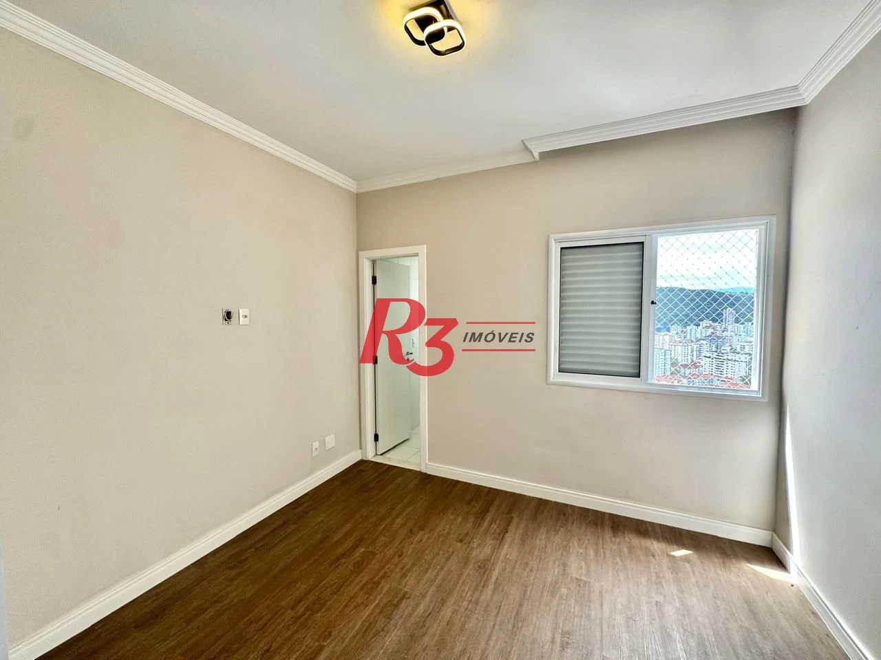 Cobertura com 5 dormitórios à venda, 265 m² por R$ 3.299.000,00 - Gonzaga - Santos/SP