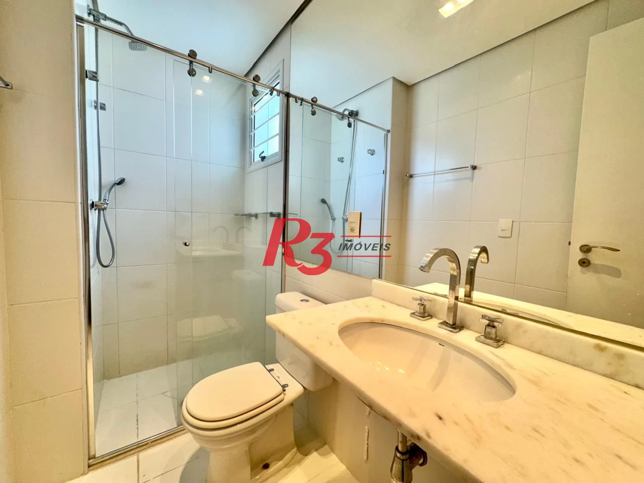 Cobertura com 5 dormitórios à venda, 265 m² por R$ 3.299.000,00 - Gonzaga - Santos/SP