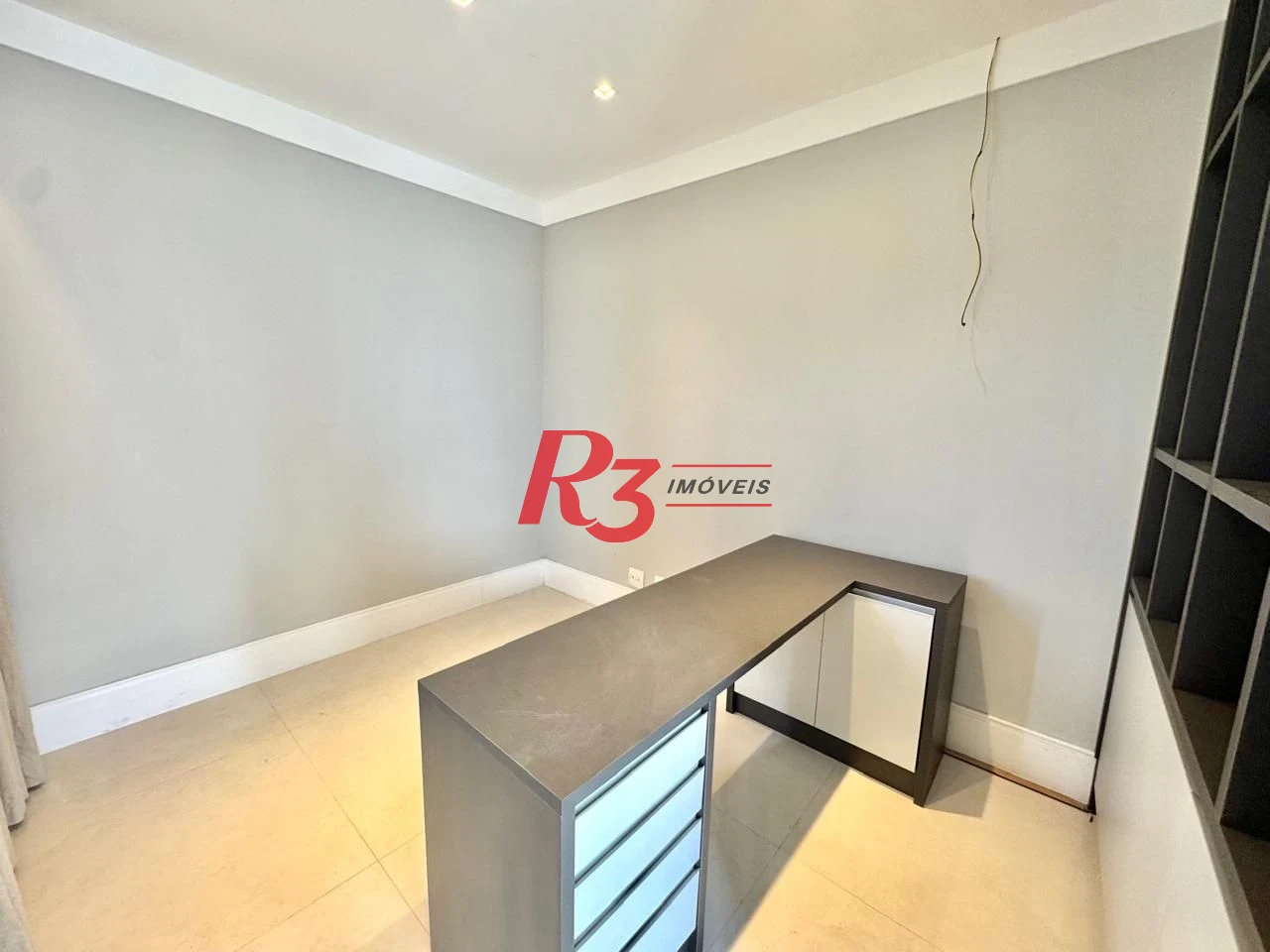 Cobertura com 5 dormitórios à venda, 265 m² por R$ 3.299.000,00 - Gonzaga - Santos/SP