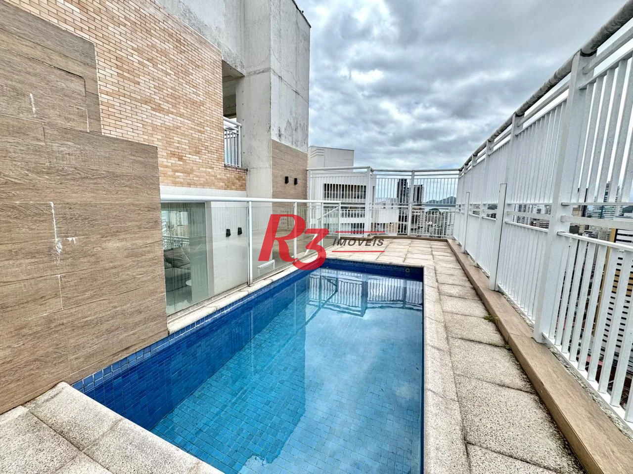 Cobertura com 5 dormitórios à venda, 265 m² por R$ 3.299.000,00 - Gonzaga - Santos/SP