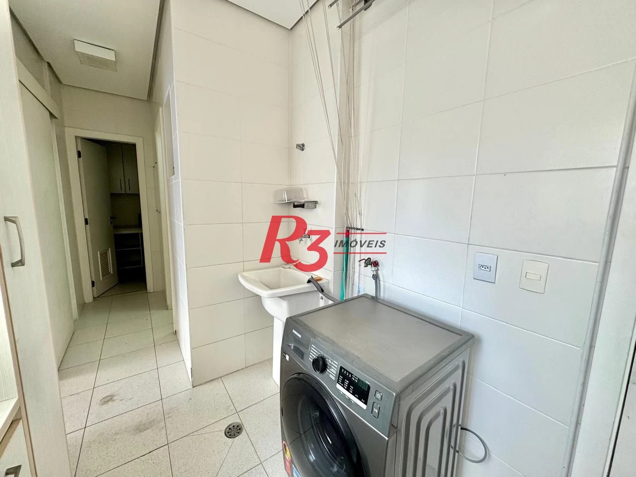 Cobertura com 5 dormitórios à venda, 265 m² por R$ 3.299.000,00 - Gonzaga - Santos/SP