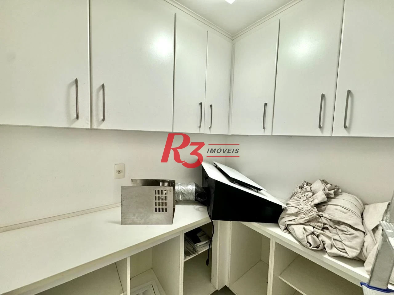 Cobertura com 5 dormitórios à venda, 265 m² por R$ 3.299.000,00 - Gonzaga - Santos/SP
