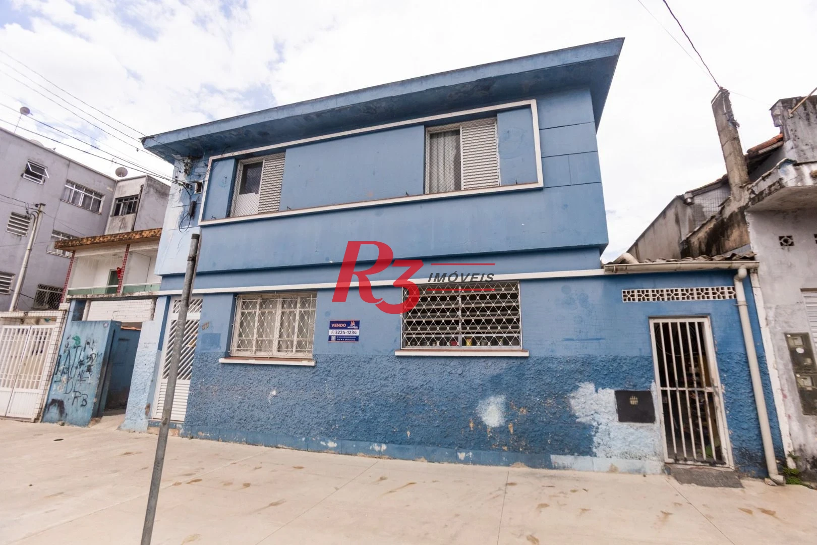 Casa com 2 dormitórios à venda, 110 m² por R$ 330.000,00 - Estuário - Santos/SP