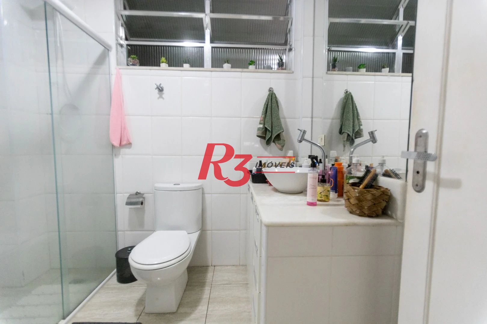 Apartamento com 3 dormitórios à venda, 153 m² por R$ 890.000,00 - Gonzaga - Santos/SP
