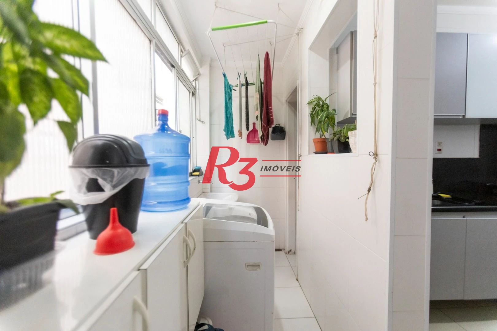 Apartamento com 3 dormitórios à venda, 153 m² por R$ 890.000,00 - Gonzaga - Santos/SP
