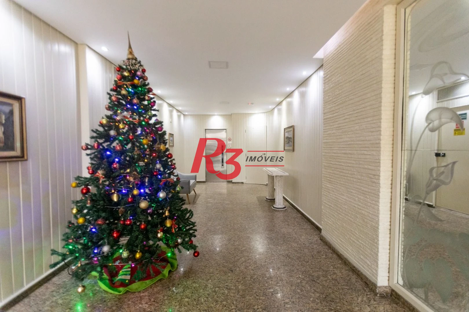 Apartamento com 3 dormitórios à venda, 153 m² por R$ 890.000,00 - Gonzaga - Santos/SP